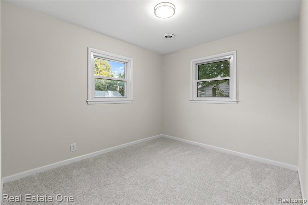 48037 Remer Avenue, Shelby Twp, MI 48317 — Photo 17