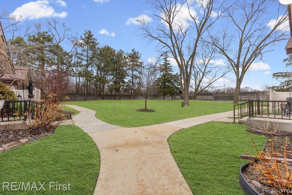 40548 Newport Drive, Plymouth, MI 48170 — Photo 20