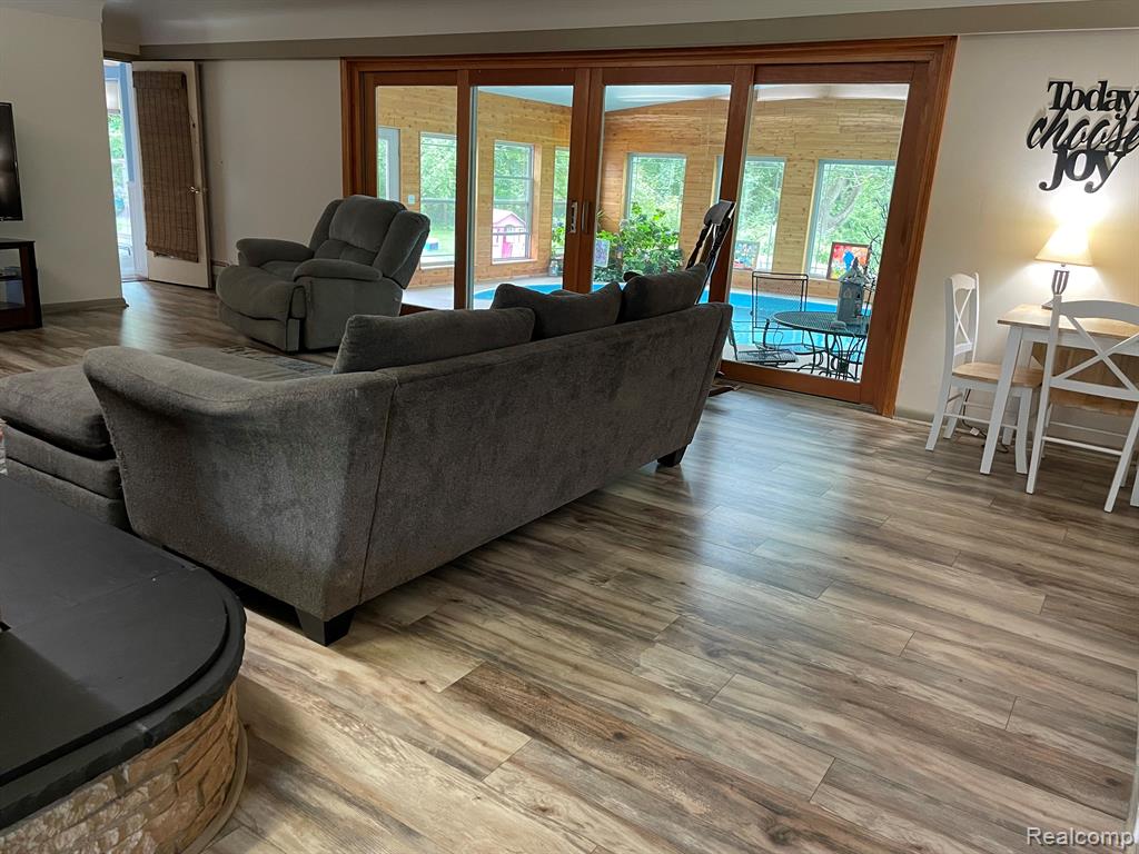 42015 WOODBROOK Drive, Canton, MI 48188 — Photo 2