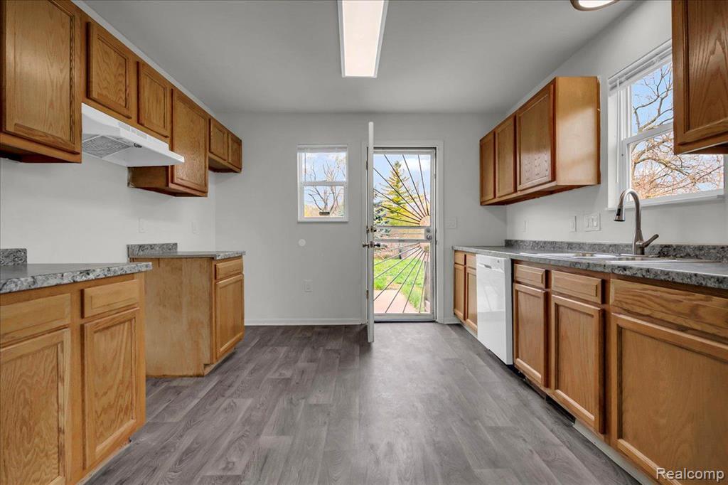4947 28TH Street, Detroit, MI 48210 — Photo 9