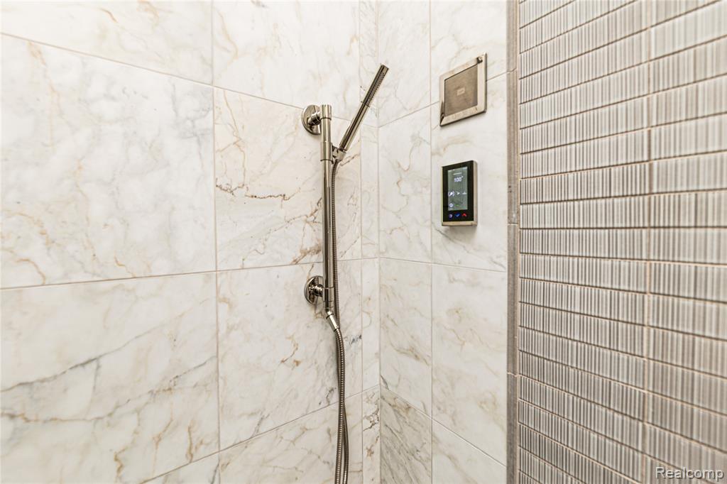 4806 Walnut Lake Road, Bloomfield Hills, MI 48301 — Photo 23