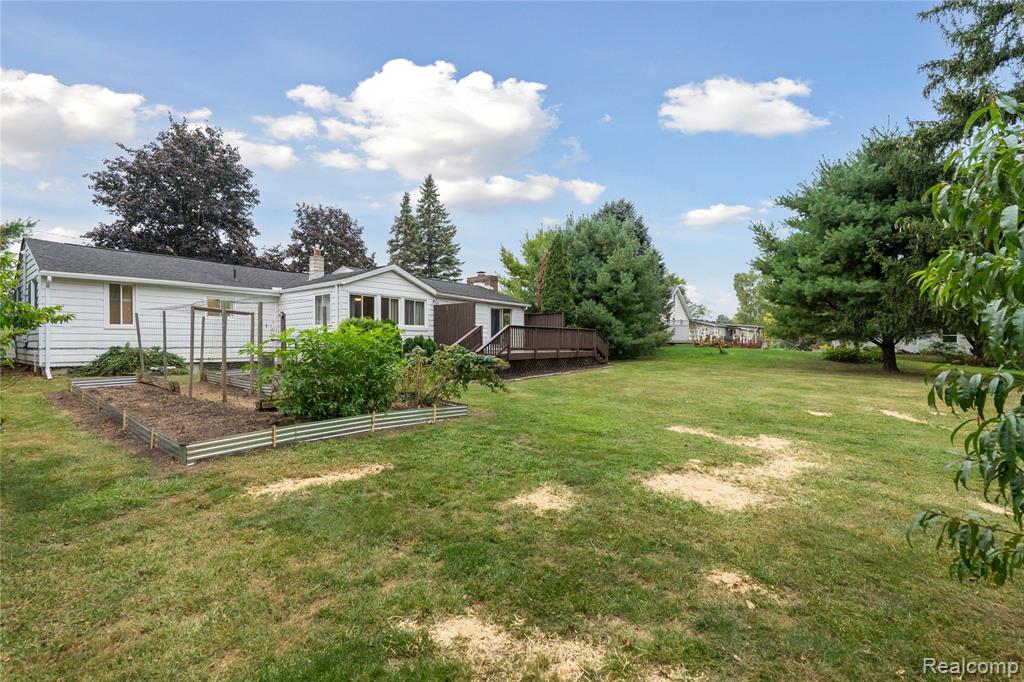 8466 Silver Lake Rd, Linden, MI 48451 — Photo 28