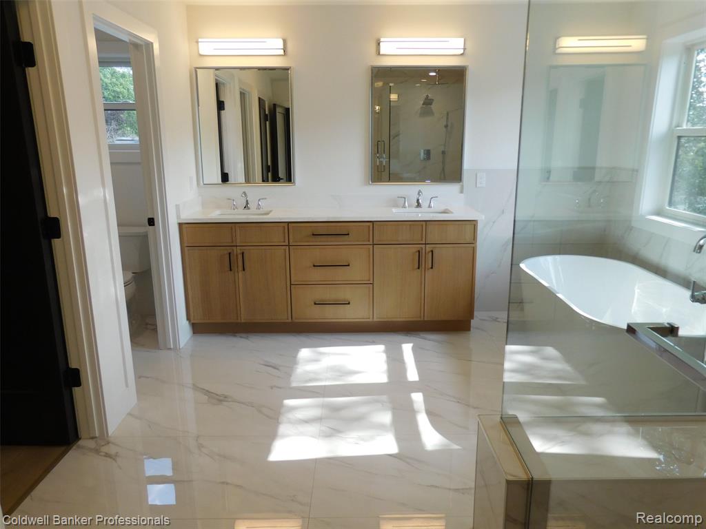 4247 Hampton Boulevard, Royal Oak, MI 48073 — Photo 26