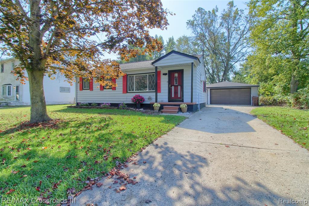 46083 Reed Street, Belleville, MI 48111 — Photo 3