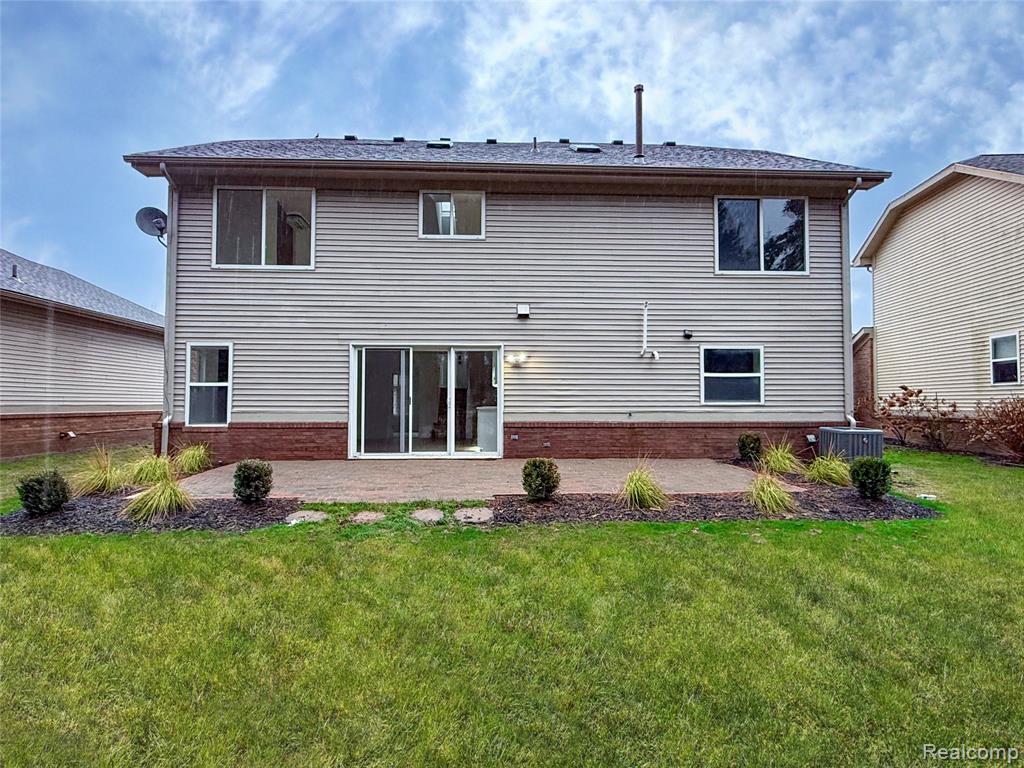 4908 Carrington Drive, Rochester, MI 48306 — Photo 40