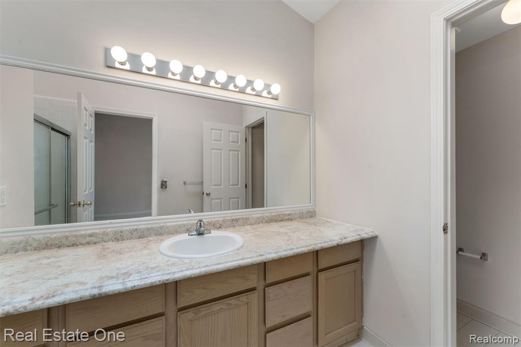 4721 Carrington Drive, Rochester, MI 48306 — Photo 25