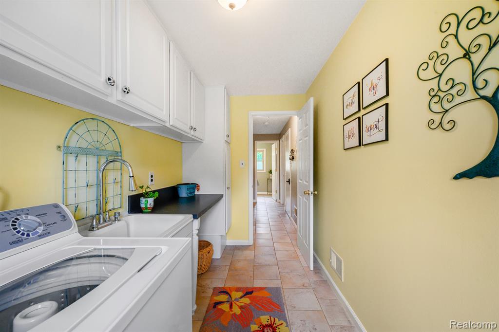 41988 BAINTREE Circle, Northville, MI 48168 — Photo 22