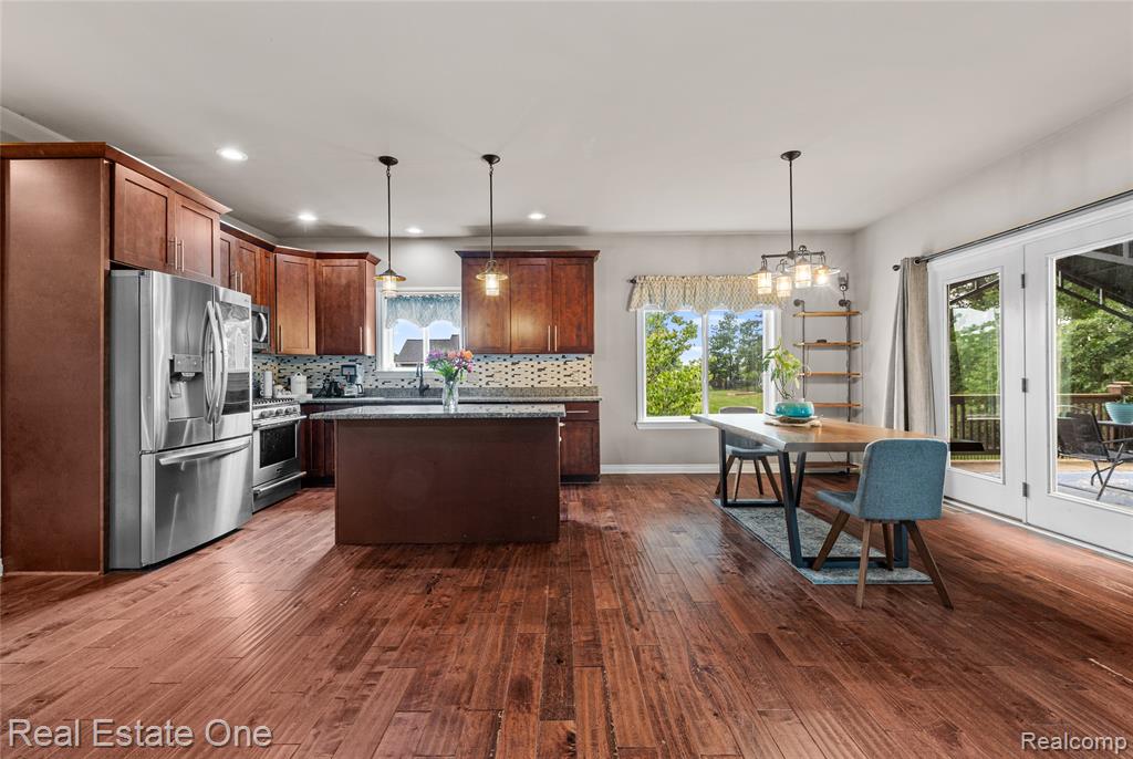 428 Pheasant Ridge Court, Ortonville, MI 48462 — Photo 8