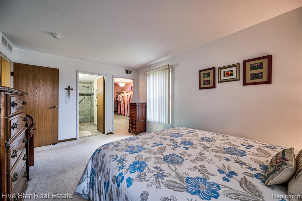 61051 Greenwood Drive, South Lyon, MI 48178 — Photo 27