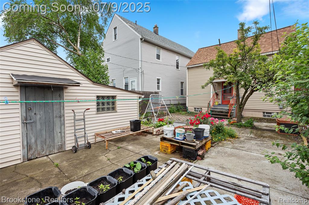 3831 Casmere Street, Hamtramck, MI 48212 — Photo 28