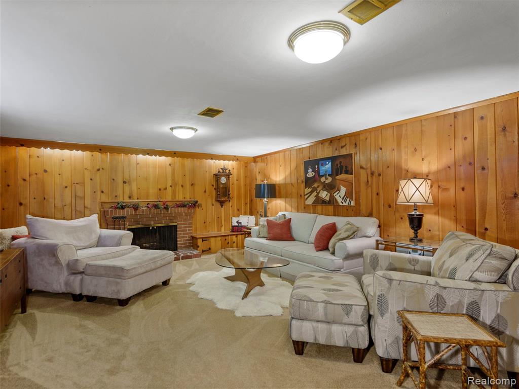 683 Lincoln Road, Grosse Pointe, MI 48230 — Photo 39