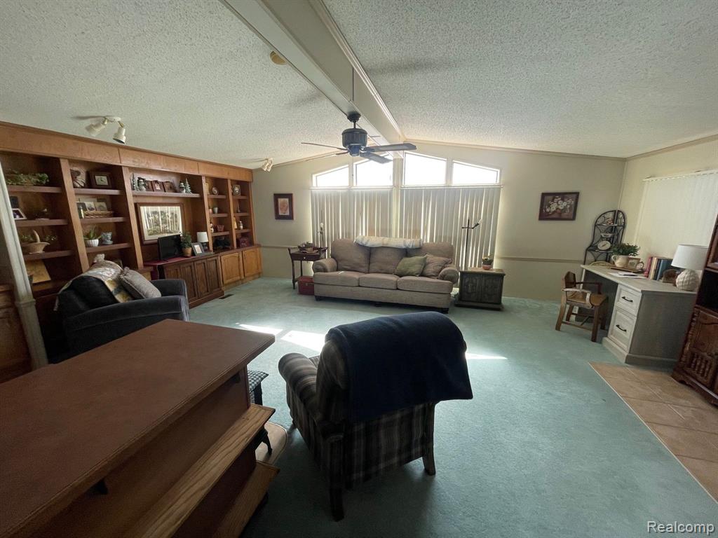 72 S Valley Drive, Swartz Creek, MI 48473 — Photo 5