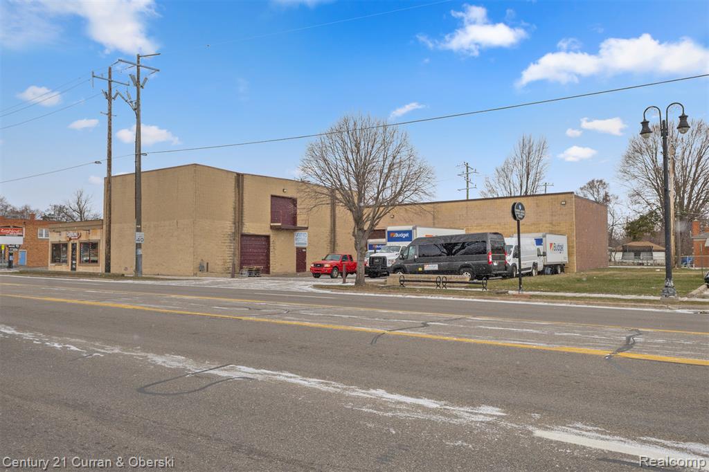 24134 W Warren Street, Dearborn Heights, MI 48127 — Photo 22