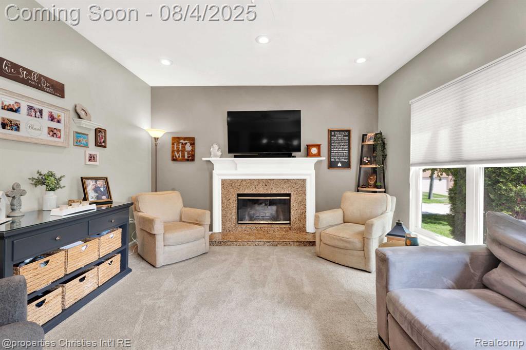 642 Whitney Drive, Rochester Hills, MI 48307 — Photo 16
