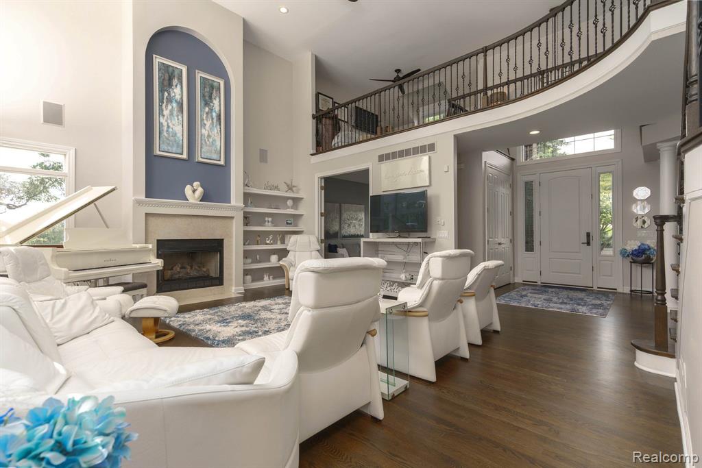 4425 ISLAND VIEW Drive, Waterford, MI 48328 — Photo 10