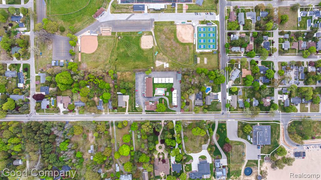 612 N LAKESHORE Drive, Ludington, MI 49431 — Photo 60