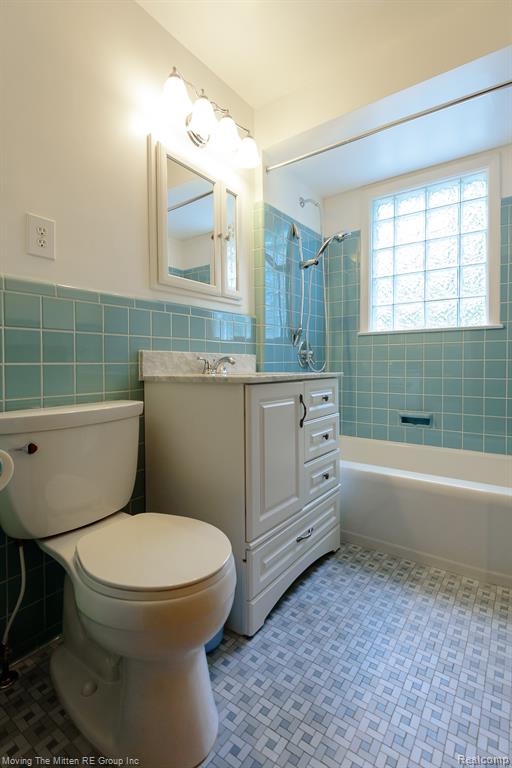 9205 Rocker Avenue, Plymouth, MI 48170 — Photo 19