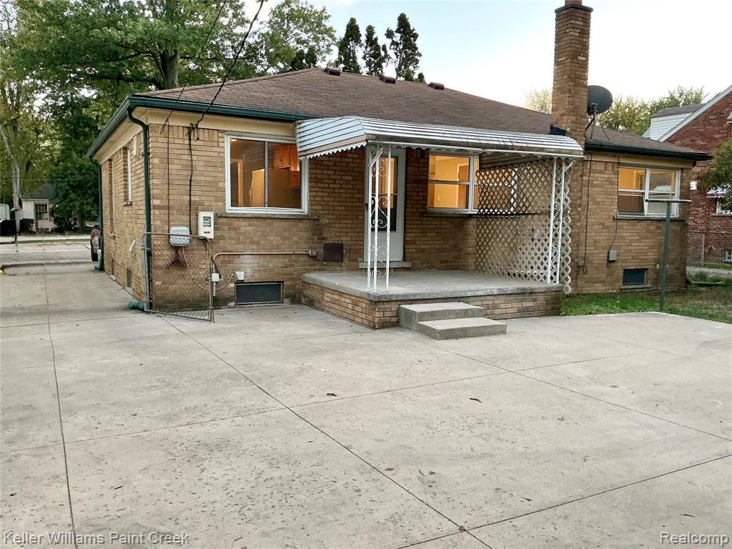 925 E Fourteen Mile Road, Clawson, MI — Photo 19