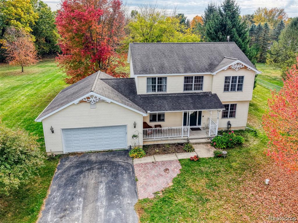 10887 Mackinaw Trail, Fowlerville, MI 48836 — Photo 30