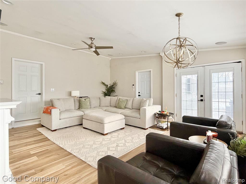 626 E Windemere Avenue, Royal Oak, MI 48073 — Photo 16
