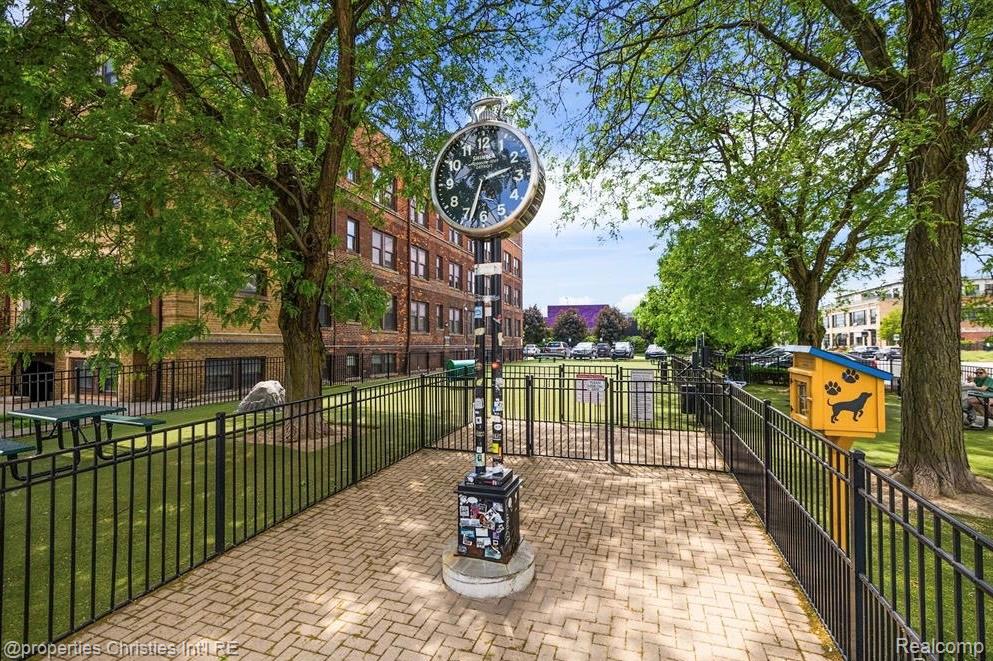 438 Selden Street, 402, Detroit, MI 48201 — Photo 46