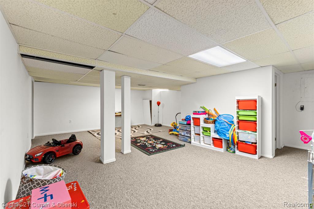 5084 Champlain Circle, West Bloomfield, MI 48323 — Photo 39