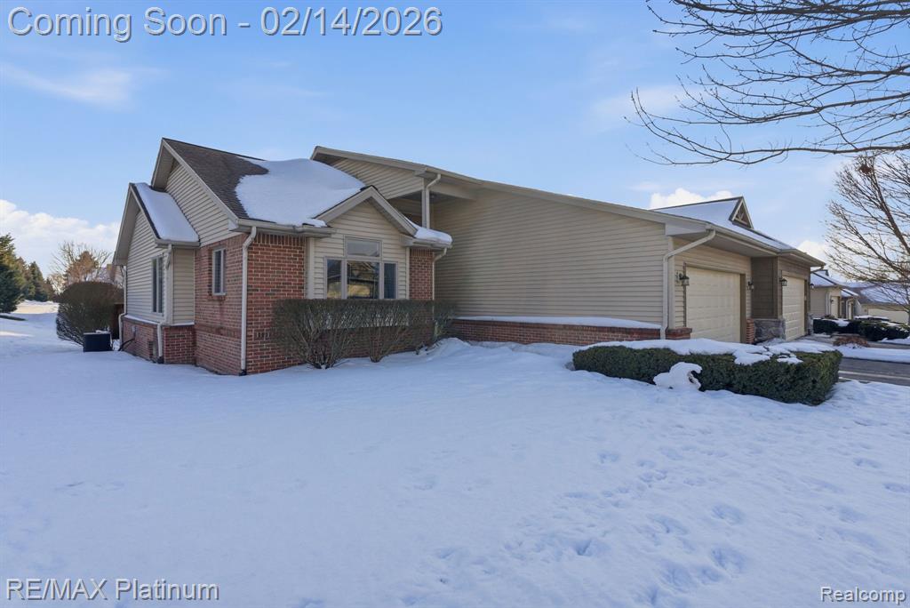 1239 Cedarwood Drive, Brighton, MI 48116 — Photo 2