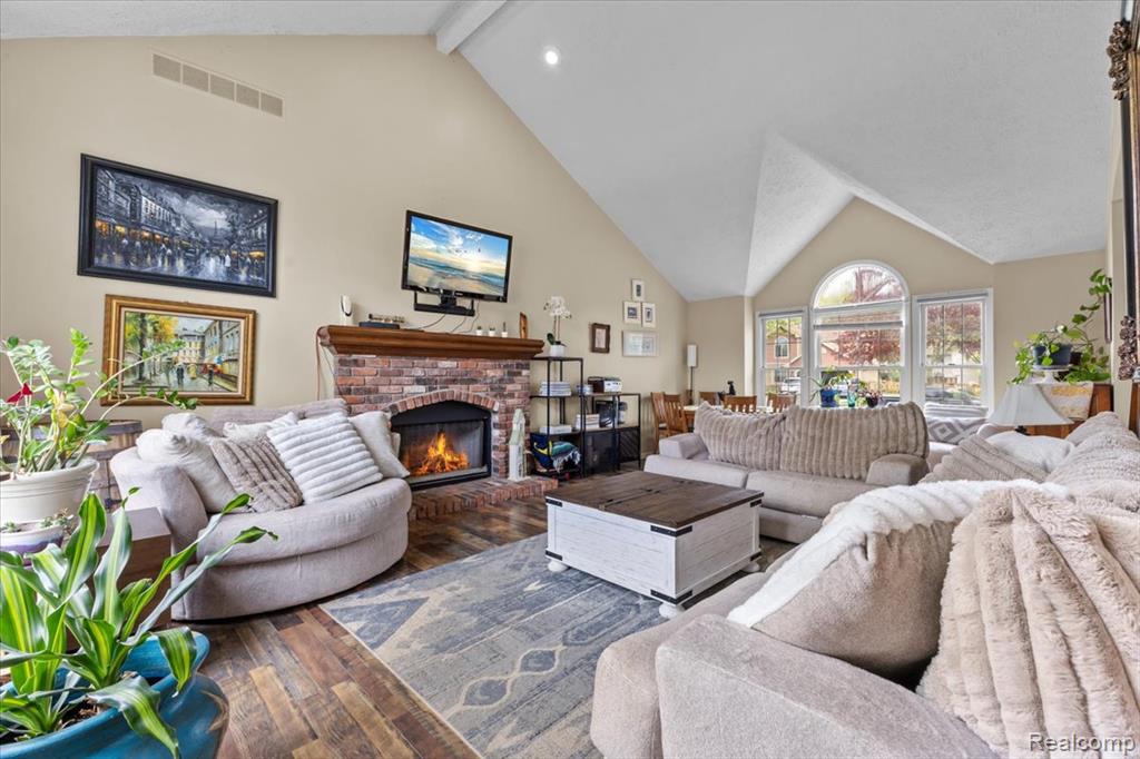 7694 Woodside Place, Waterford, MI 48327 — Photo 15