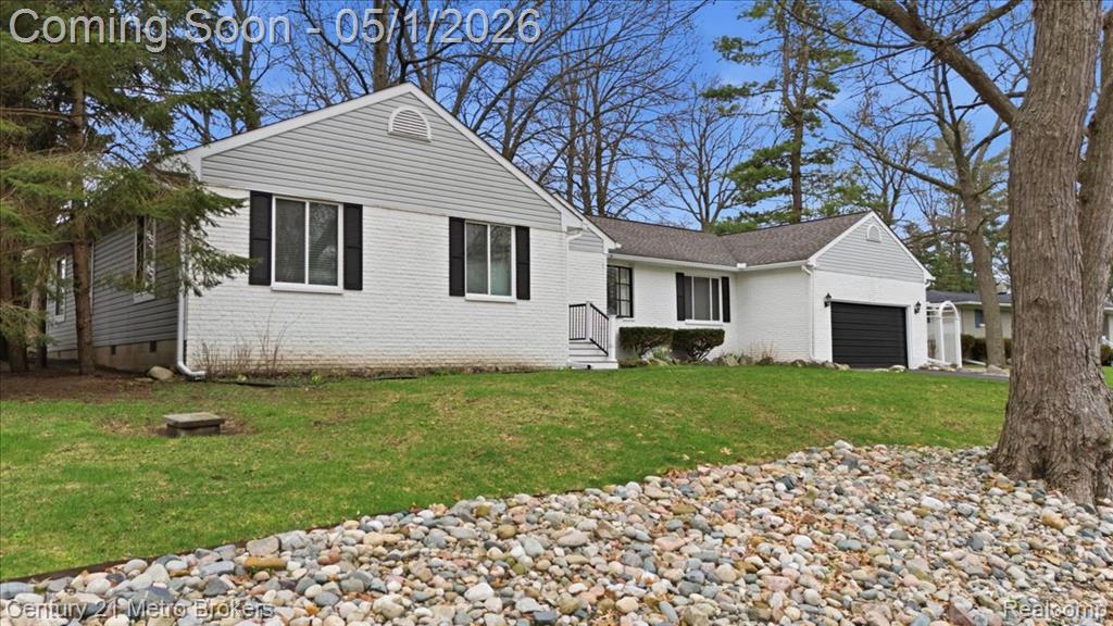 5060 Oneida Drive, Clarkston, MI 48348 — Photo 7