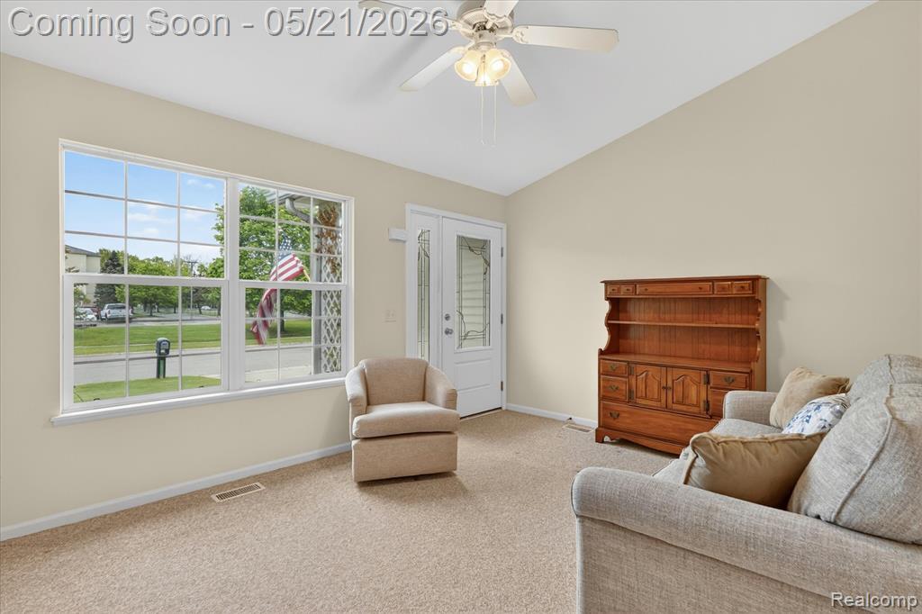 1607 Cedarwood Drive, Flushing, MI 48433 — Photo 7