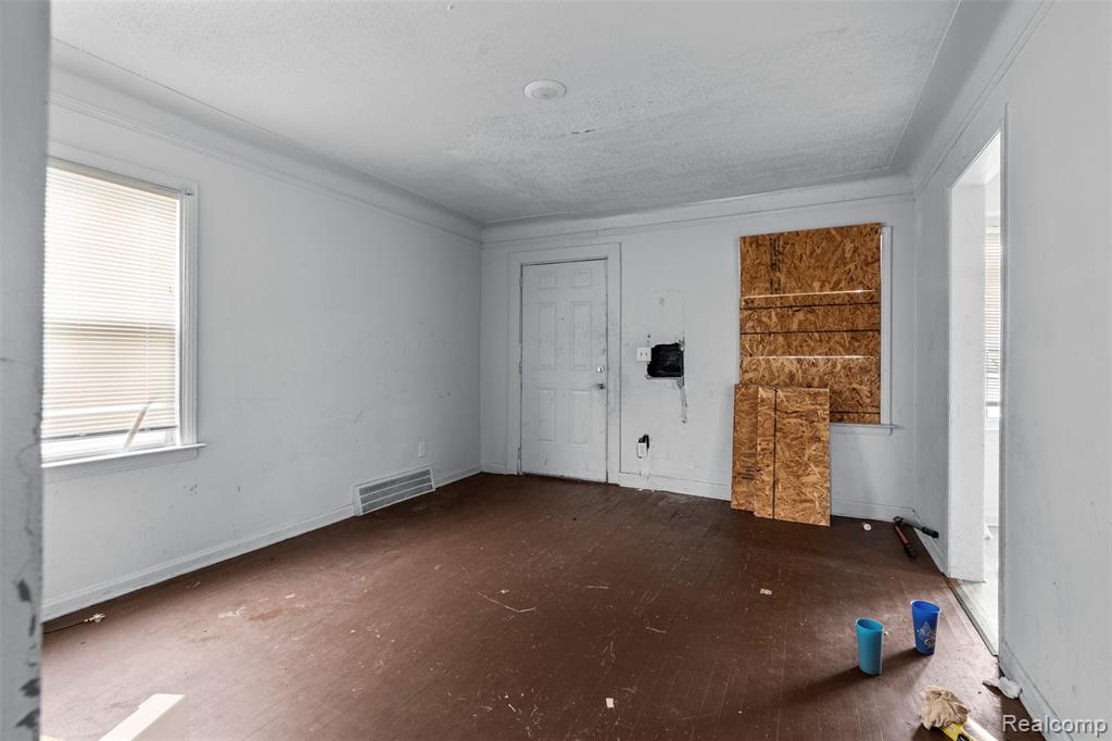 9660 Winthrop Street, Detroit, MI 48227 — Photo 3