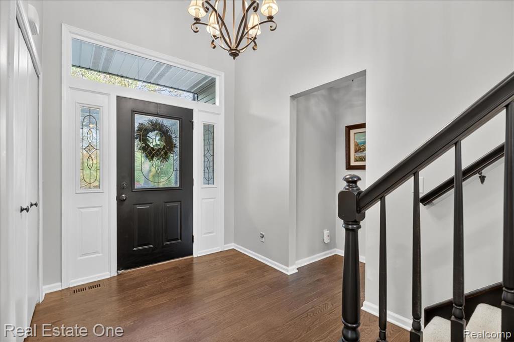 693 Knibbe Road, Lake Orion, MI 48362 — Photo 29