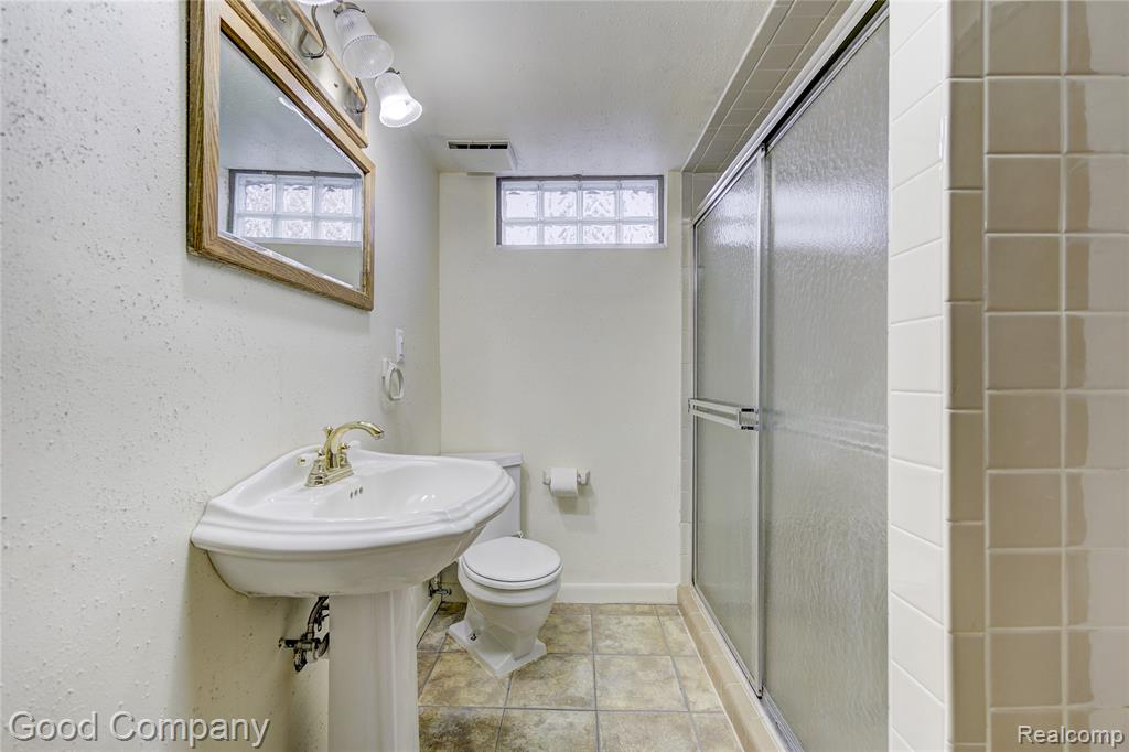 960 Columbia Road, Berkley, MI 48072 — Photo 36