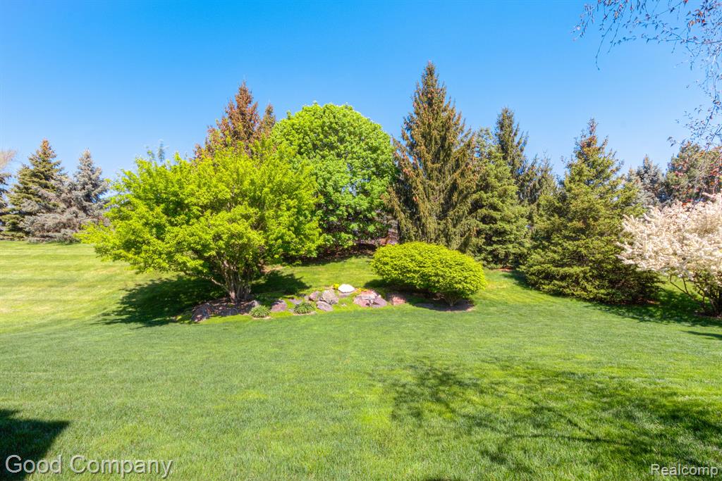 51250 W HILLS Drive, Plymouth, MI 48170 — Photo 56