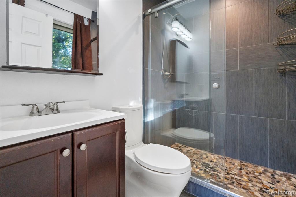 5376 Casey Road, Dryden, MI 48428 — Photo 17
