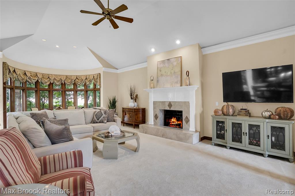 60 Kingsley Manor Drive, Bloomfield Hills, MI 48304 — Photo 9