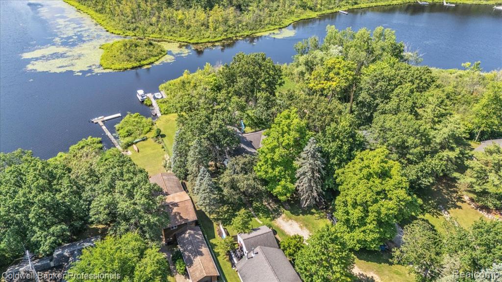 1325 Elkhorn Lake Road, Lake Orion, MI 48362 — Photo 11
