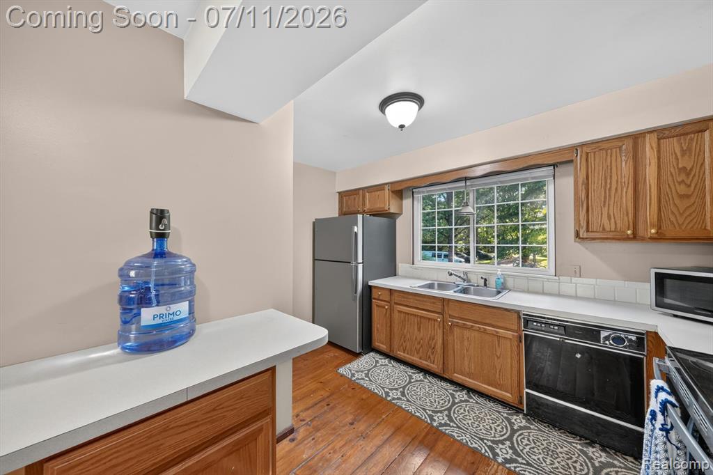 4430 N Center Road, Flint, MI 48506 — Photo 10