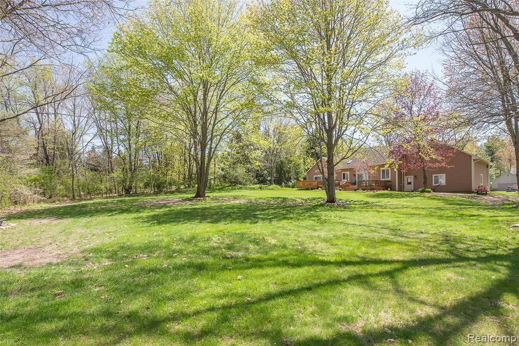 6093 Rosewood Parkway, White Lake, MI 48383 — Photo 33