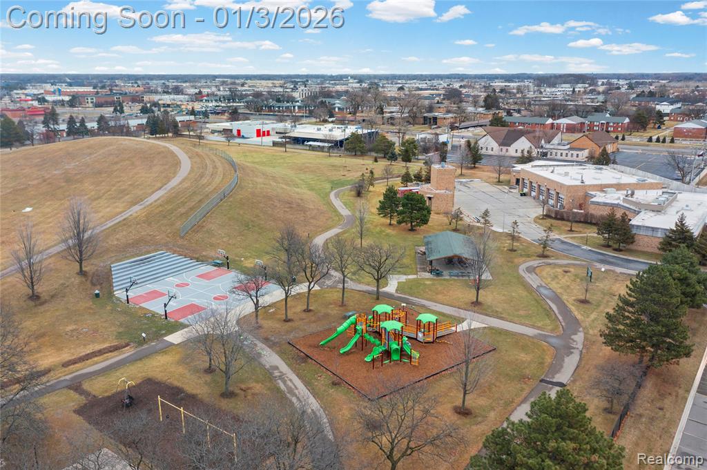 700 W Girard Avenue, Madison Heights, MI 48071 — Photo 34