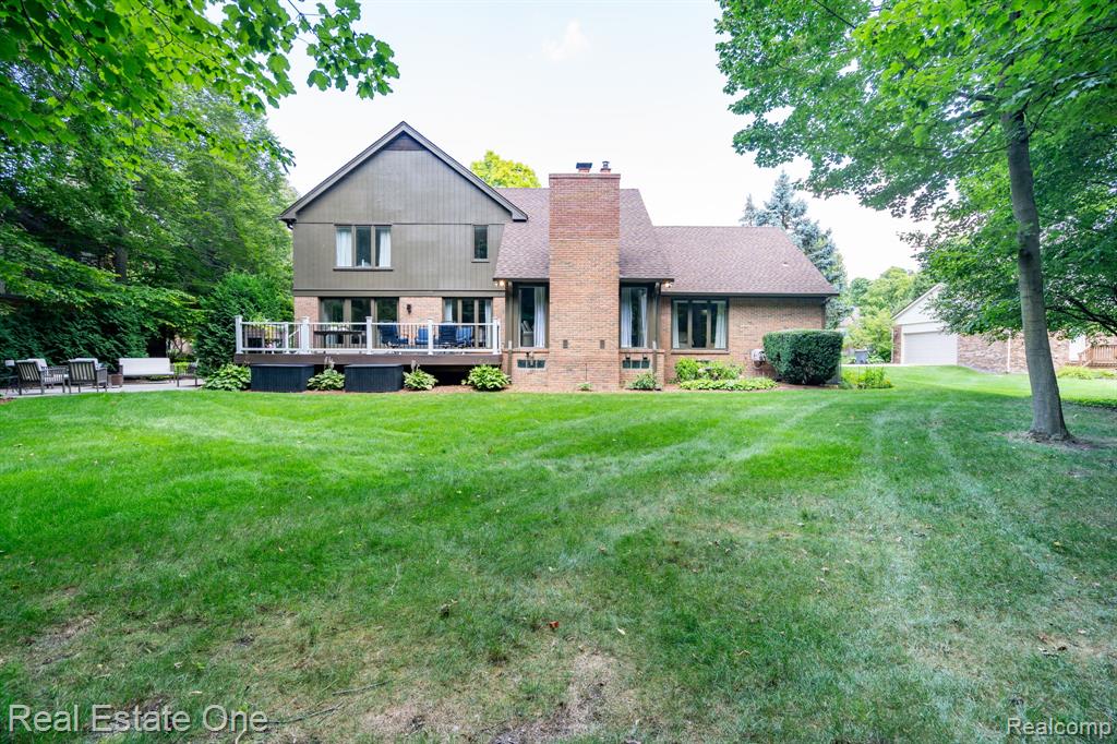 4794 RIVERS EDGE Drive, Troy, MI 48098 — Photo 54