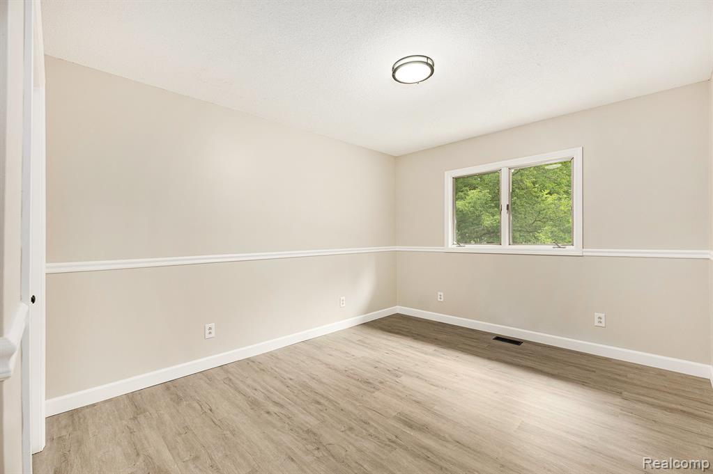 4144 BONISTEEL Road, Fort Gratiot, MI 48059 — Photo 12