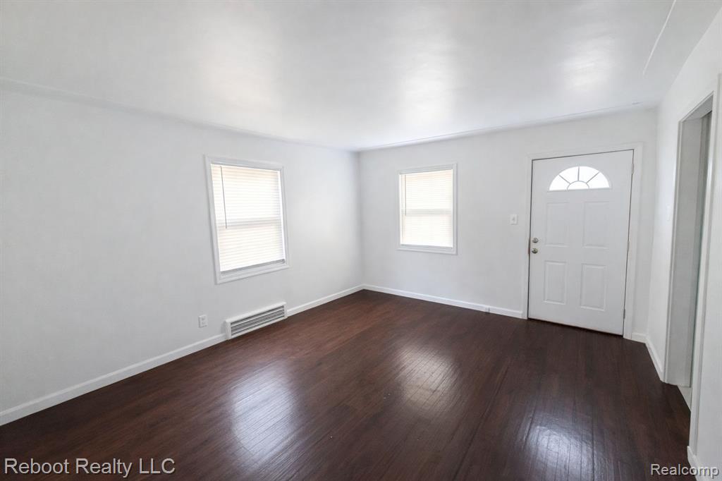 20541 Barlow Street, Detroit, MI 48205 — Photo 5