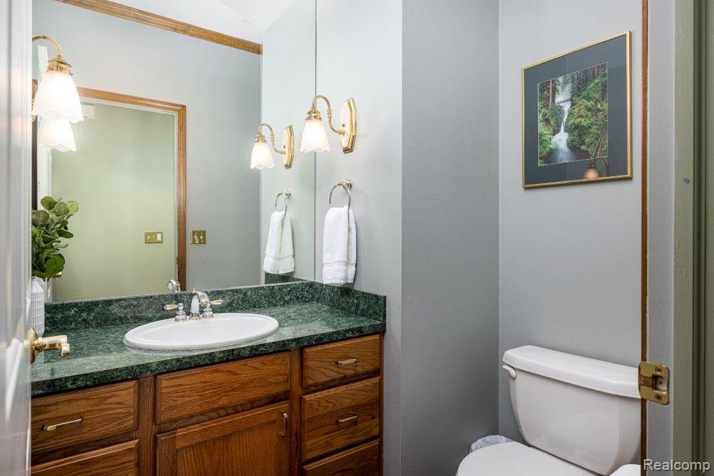 50988 W HILLS Drive, Plymouth, MI 48170 — Photo 14