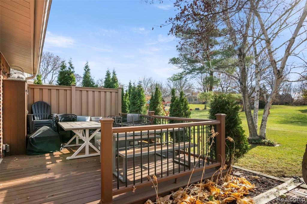 42085 Banbury Road, Northville, MI 48168 — Photo 46