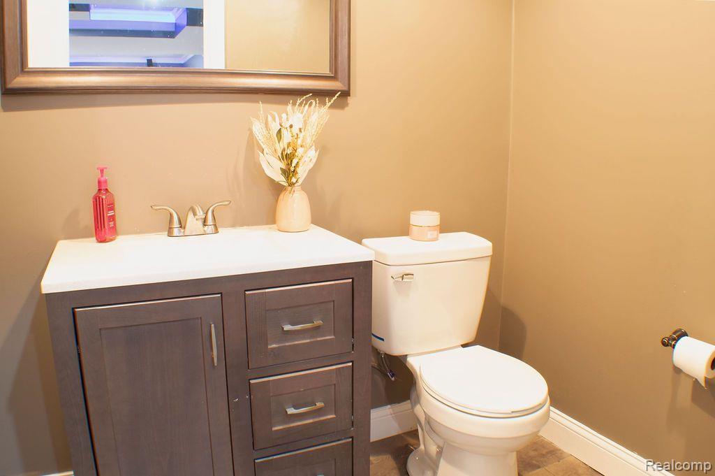 37415 THERESA Lane, New Boston, MI 48164 — Photo 33