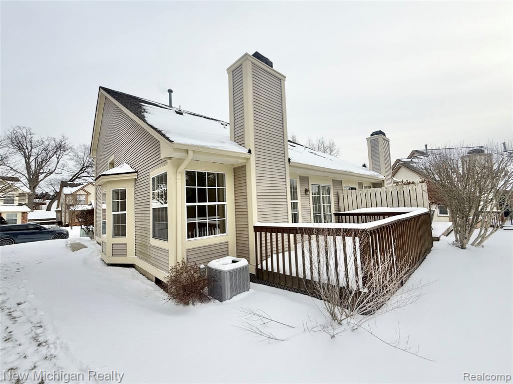 717 Whisperwood Trail, Fenton, MI 48430 — Photo 3
