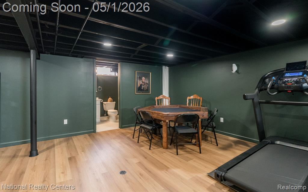 8341 Shari Drive, Westland, MI — Photo 21
