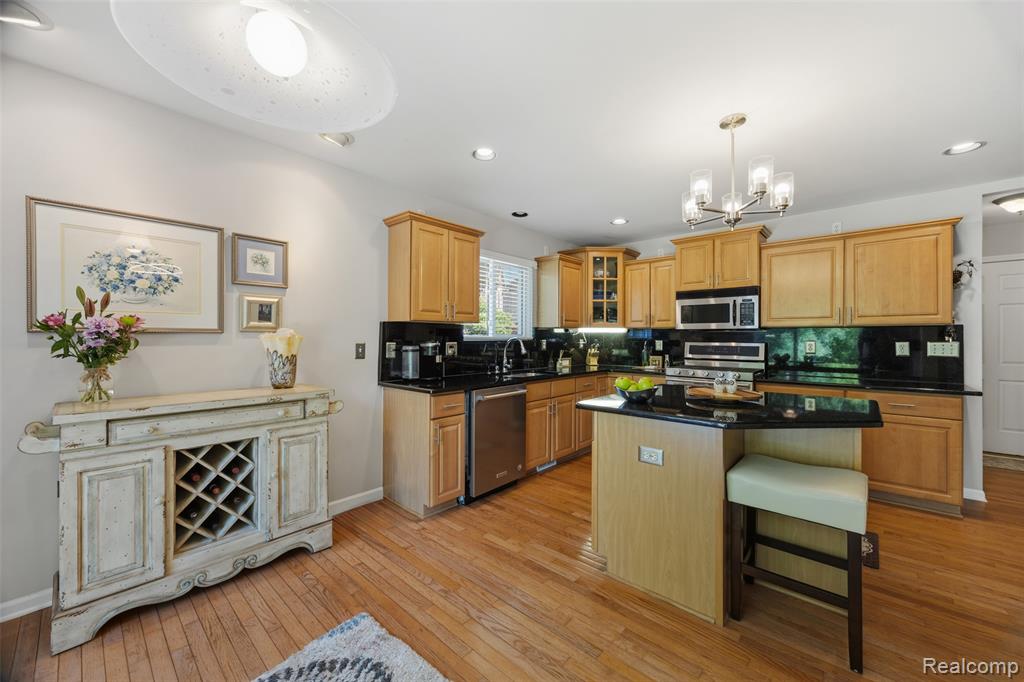 47041 Hidden River Circle N, Canton, MI 48188 — Photo 10
