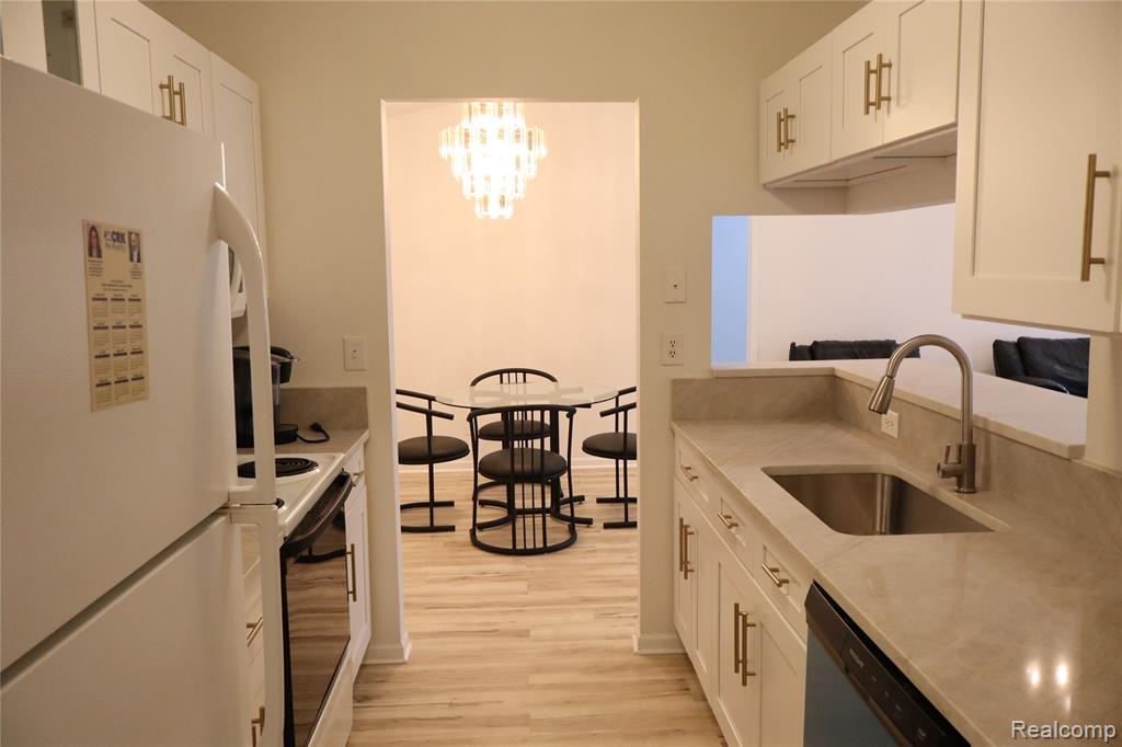 44944 Marigold Drive, Sterling Heights, MI 48314 — Photo 19